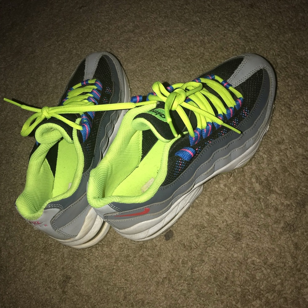 Nike Air Max - Picture 1 of 1